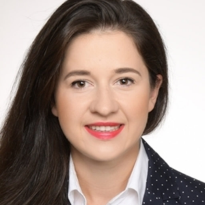 Dr. Dominika Antoniszczak