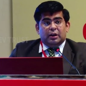 Dr. Navneet Wadhwa