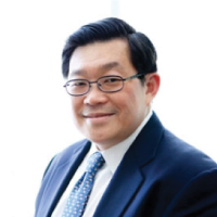 Dr. Warren Lee 